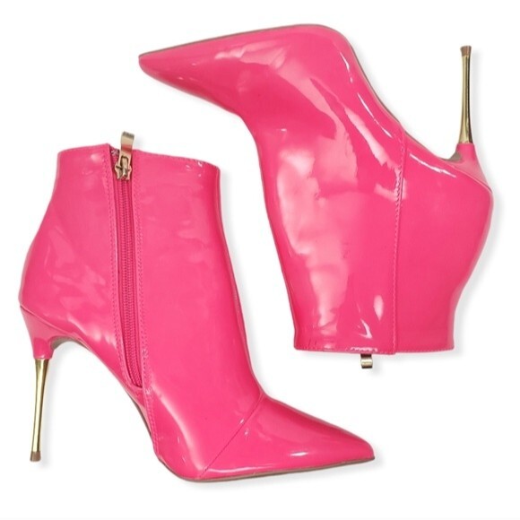 Barbie Girl Pointed Toe Gold Heel Booties Size 6 - Picture 1 of 15